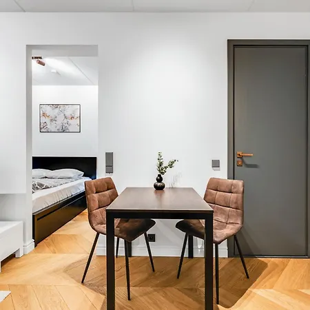 Elegant Premium With Balcony, * Tallin