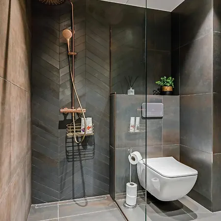 Elegant Premium With Balcony, Apartament Tallin